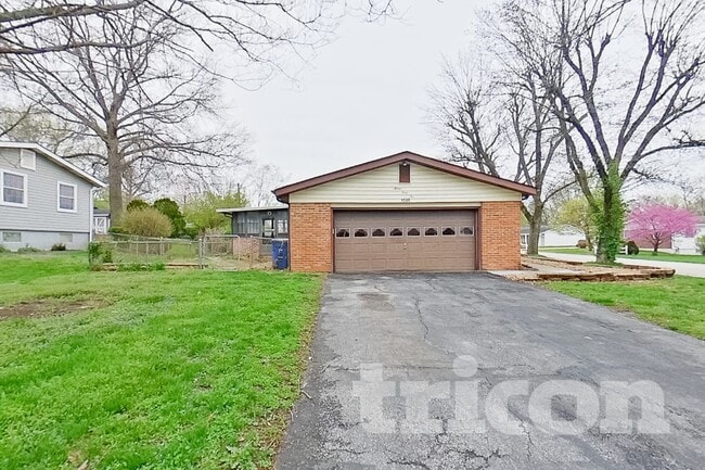 property at 1546 Grant Dr