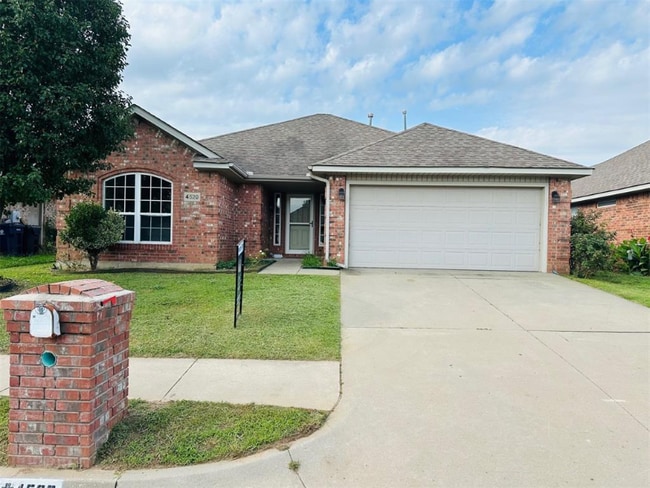 property at 4520 SE 79th St