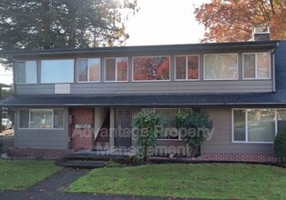 2662 NW Tyler Ave in Corvallis, OR - Building Photo - Building Photo