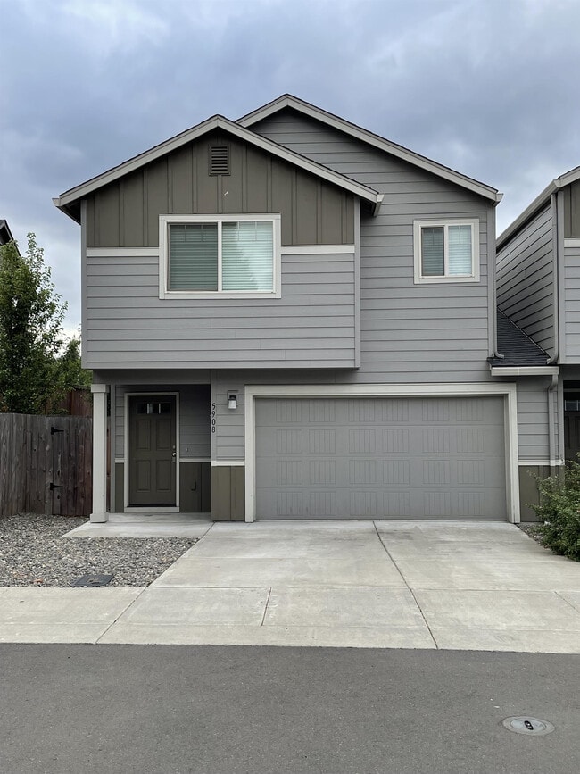 property at 5908 NE 71st Ct