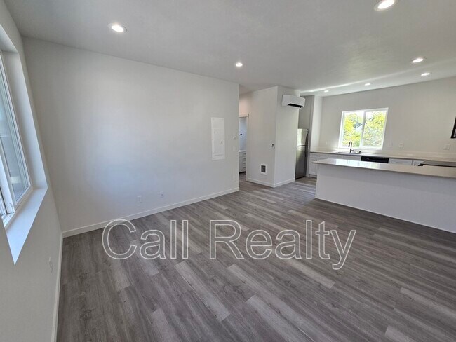4215 N Locust Rd in Spokane, WA - Building Photo - Building Photo