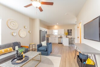 The Cape at Sandy Neck in Fayetteville, NC - Foto de edificio - Interior Photo
