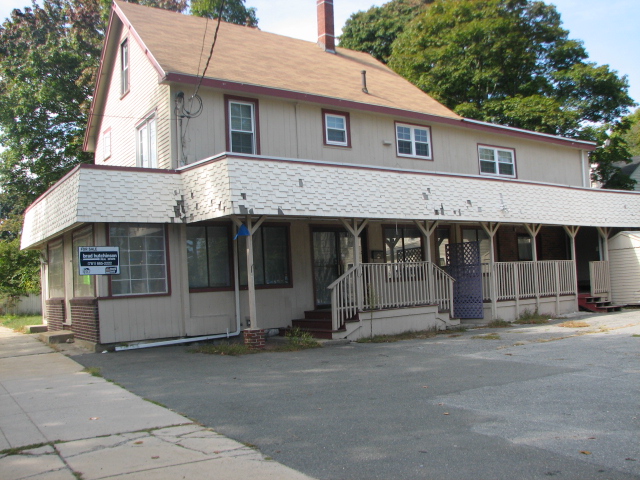 Greywood Estates in Melrose, MA - Building Photo