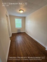 418 E Seminary Ave in Hoopeston, IL - Building Photo