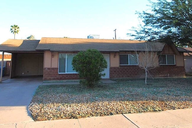 property at 4214 W Stella Ln