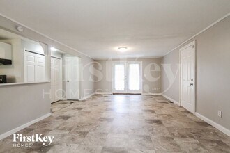 6002 Gateway Dr in Indianapolis, IN - Building Photo - Building Photo
