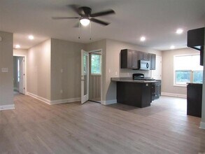 817 Ellis St in Jacksonville, AR - Building Photo - Building Photo