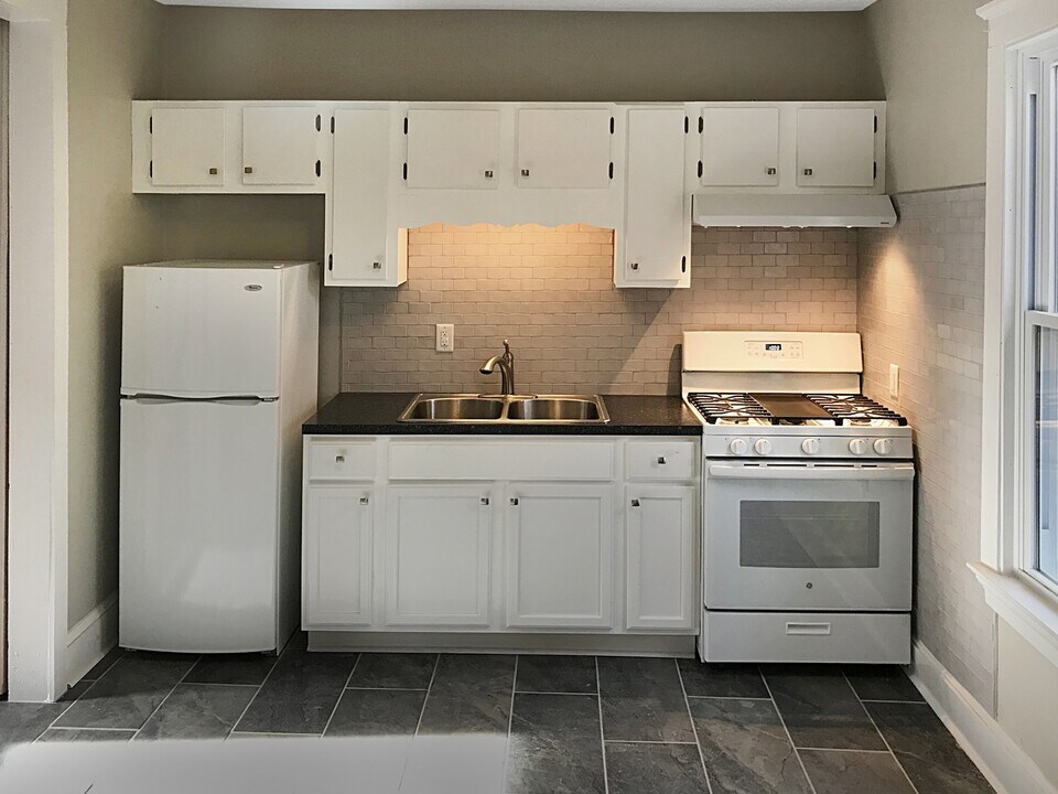 404 W 27th St in Richmond, VA - Building Photo