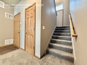 874 S Woodson Ct in Gardner, KS - Building Photo - Building Photo
