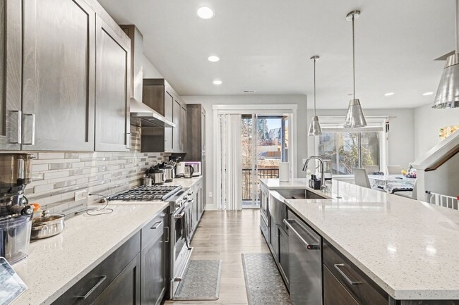 13905 12th Pl W in Lynnwood, WA - Building Photo - Building Photo