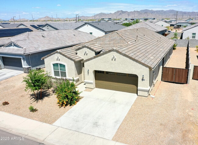 24380 W Jones Ave in Buckeye, AZ - Building Photo - Building Photo