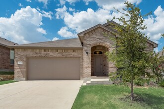 264 Irish Moss Dr in Haslet, TX - Foto de edificio - Building Photo