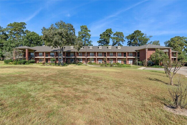 200 Panorama Dr in Conroe, TX - Building Photo - Building Photo