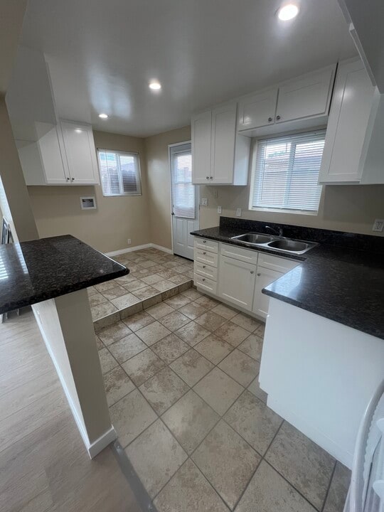 Single Family Home - 14823 Lemoli Ave in Gardena, CA - Building Photo