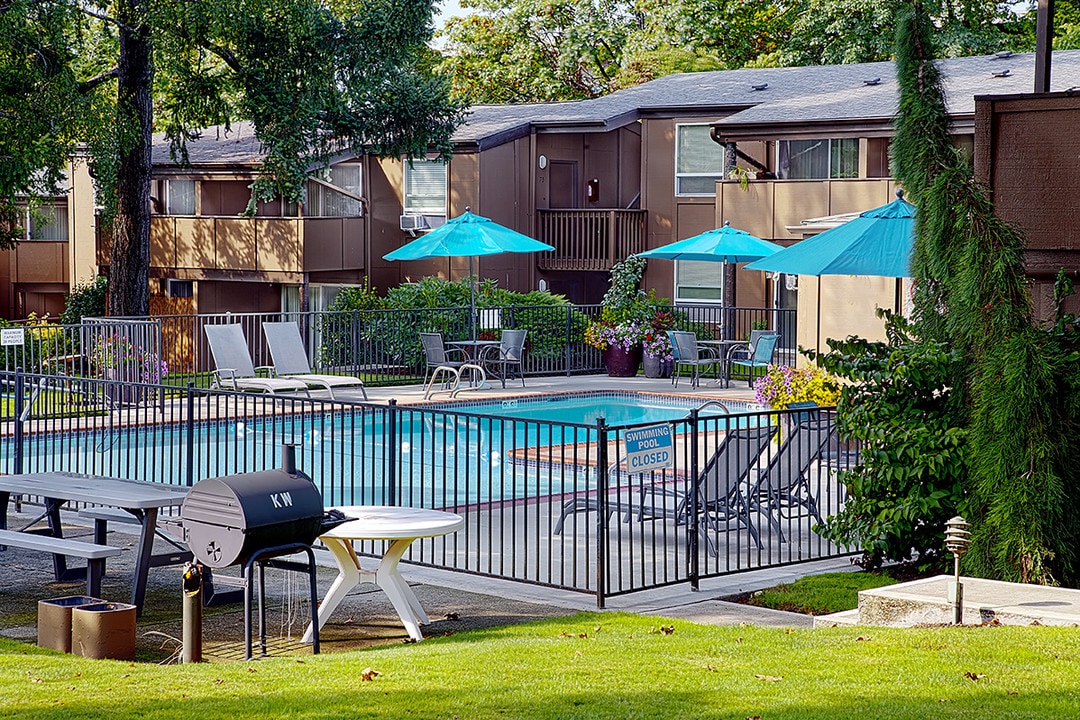 Knoll West in Portland, OR - Foto de edificio