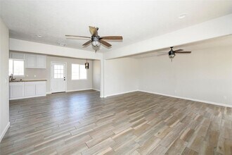 1531 Lahn Rd in New Braunfels, TX - Building Photo - Building Photo