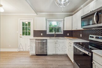 1127 Skyview Rd in Charlotte, NC - Building Photo - Building Photo