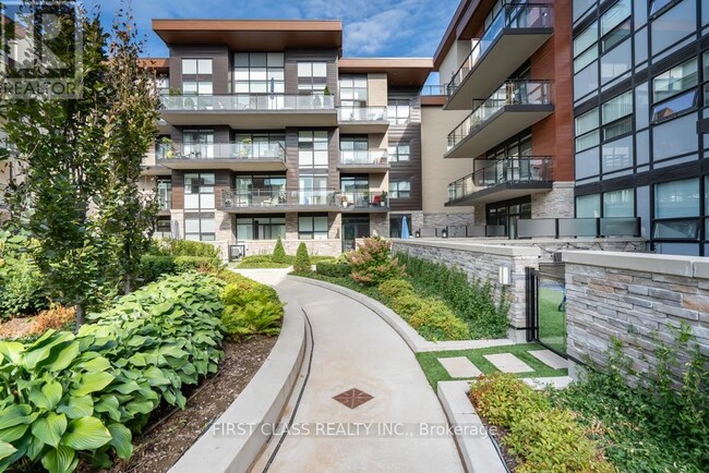 1575-1575 Lakeshore Rd W