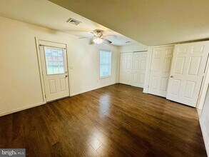 184 Mapleton Dr in Harrisburg, PA - Building Photo - Building Photo