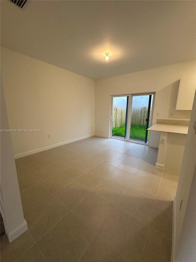 property at 2534 SE 27th Dr