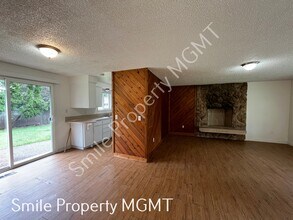 3016 SE 140th Ave in Portland, OR - Building Photo - Building Photo