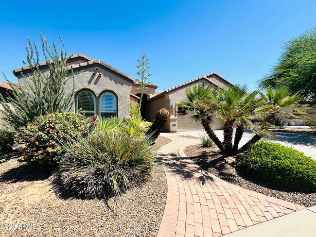 2720 E Hazeltine Way in Chandler, AZ - Building Photo - Building Photo