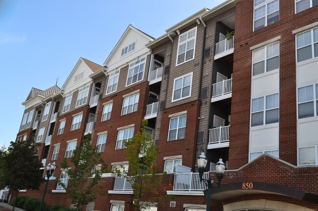 property at 850 E Main St