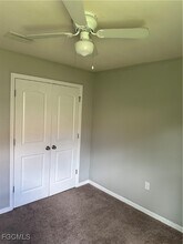 9191 Aegean Cir in Lehigh Acres, FL - Foto de edificio - Building Photo