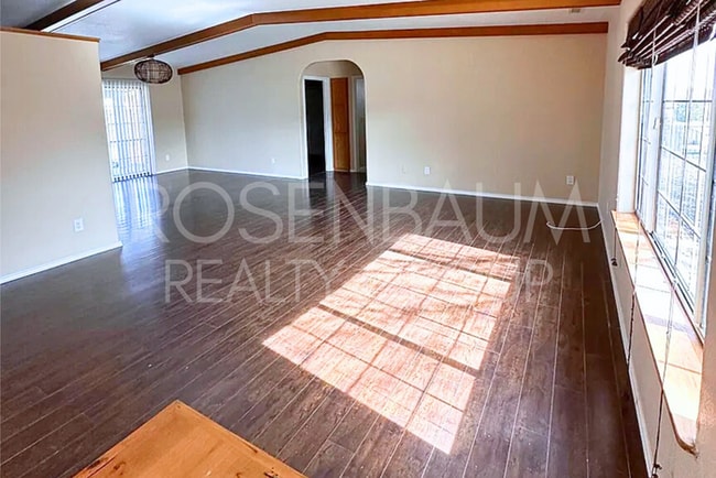 8886 E Volcano Dr in Prescott Valley, AZ - Foto de edificio - Building Photo