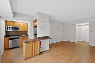 3701 Connecticut Ave NW in Washington, DC - Building Photo - Building Photo
