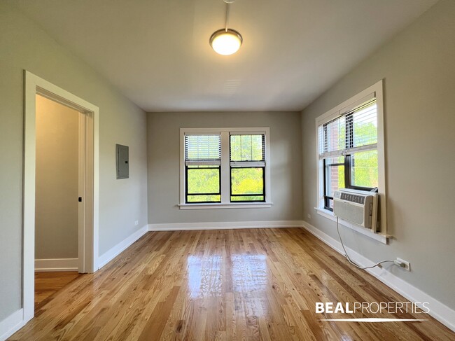 property at 2914 N Mildred Ave