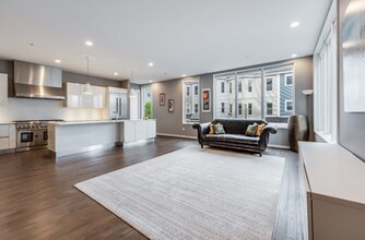 14 I St, Unit 3 in Boston, MA - Building Photo - Building Photo