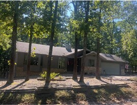 12 Sunderland Dr in Bella Vista, AR - Building Photo