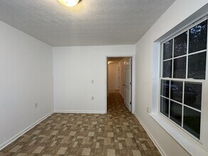 600 Indian Trail in Mc Caysville, GA - Building Photo - Building Photo