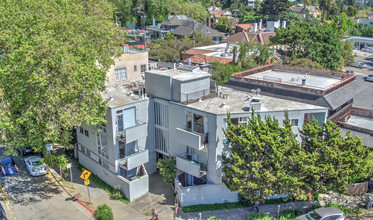 2901 Claremont Ave in Berkeley, CA - Foto de edificio - Other