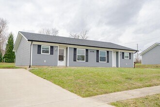 1314 Farmingdale Dr in Elizabethtown, KY - Foto de edificio - Building Photo