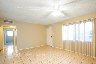 4603 W Luke Ave in Glendale, AZ - Foto de edificio - Building Photo