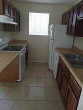 Garden Terrace Apartments in Phoenix, AZ - Foto de edificio - Building Photo
