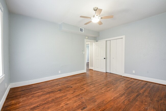 property at 3015 Isabella St