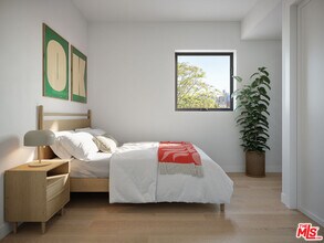 1500 S Barrington Ave in Los Angeles, CA - Building Photo - Building Photo