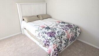 1129 Birchwood Dr in Crowley, TX - Building Photo