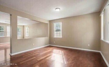 11239 Justin Oaks Dr N in Jacksonville, FL - Building Photo - Building Photo