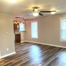 429 E Bridge St in Mulvane, KS - Building Photo - Building Photo