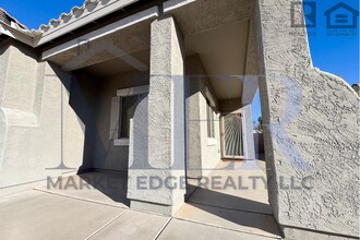 17230 W Saguaro Ln in Surprise, AZ - Building Photo - Building Photo
