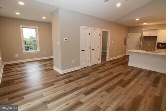 301 Edgeboro Dr in Newtown, PA - Building Photo - Building Photo