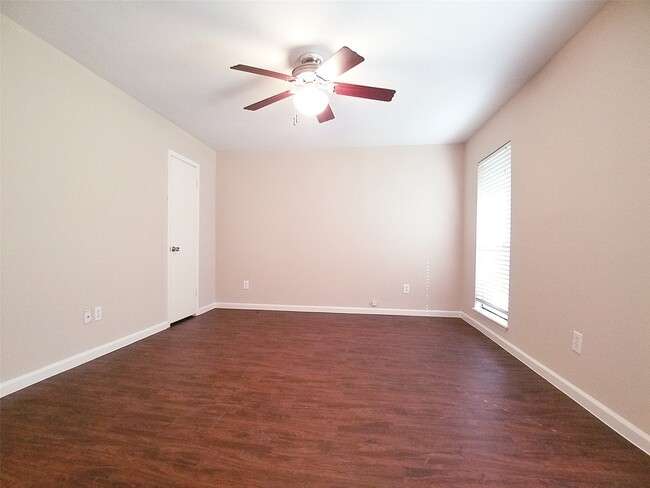 property at 6927 Tara Dr