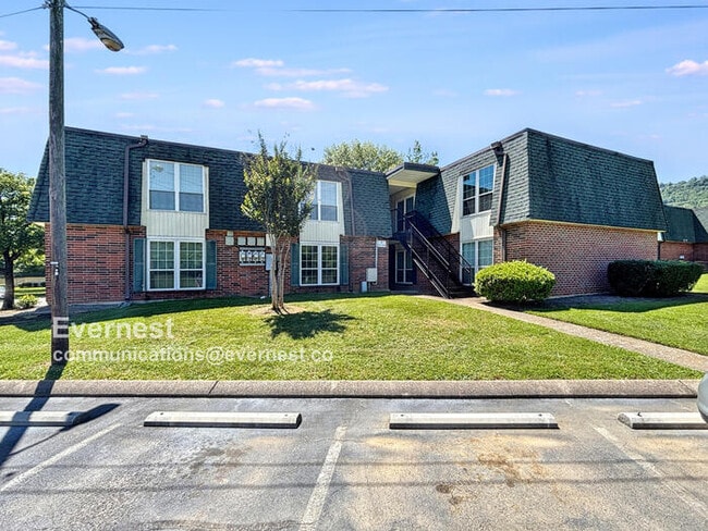 property at 900 Mountain Creek Rd
