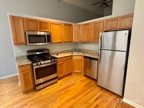 1834 Ridge Ave in Evanston, IL - Building Photo - Building Photo