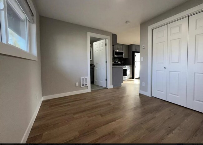 15202 Grant Ave SW-Unit -2 in Tacoma, WA - Building Photo - Building Photo