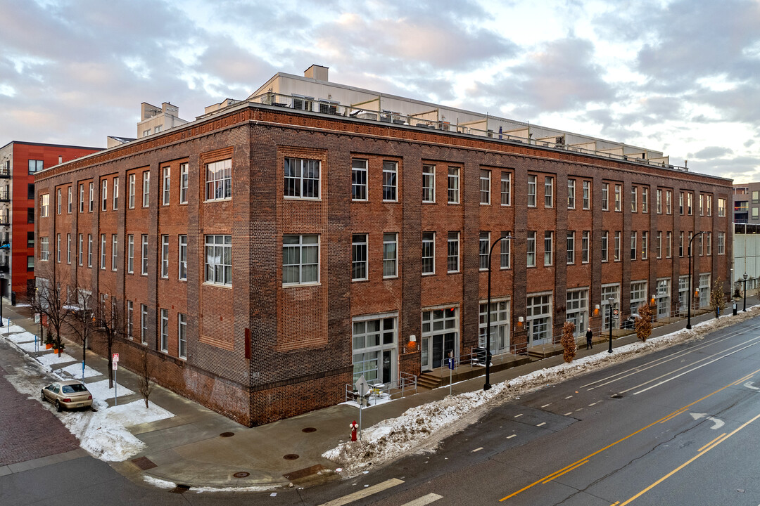 801 Washington Ave N in Minneapolis, MN - Building Photo